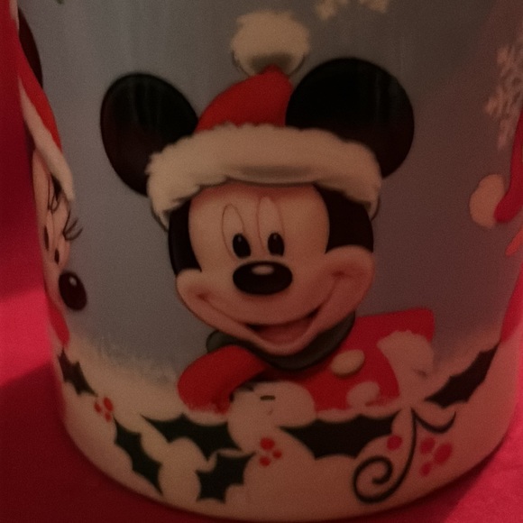 Disney Mickey & Friends Enesco Christmas Mug - Picture 7 of 10